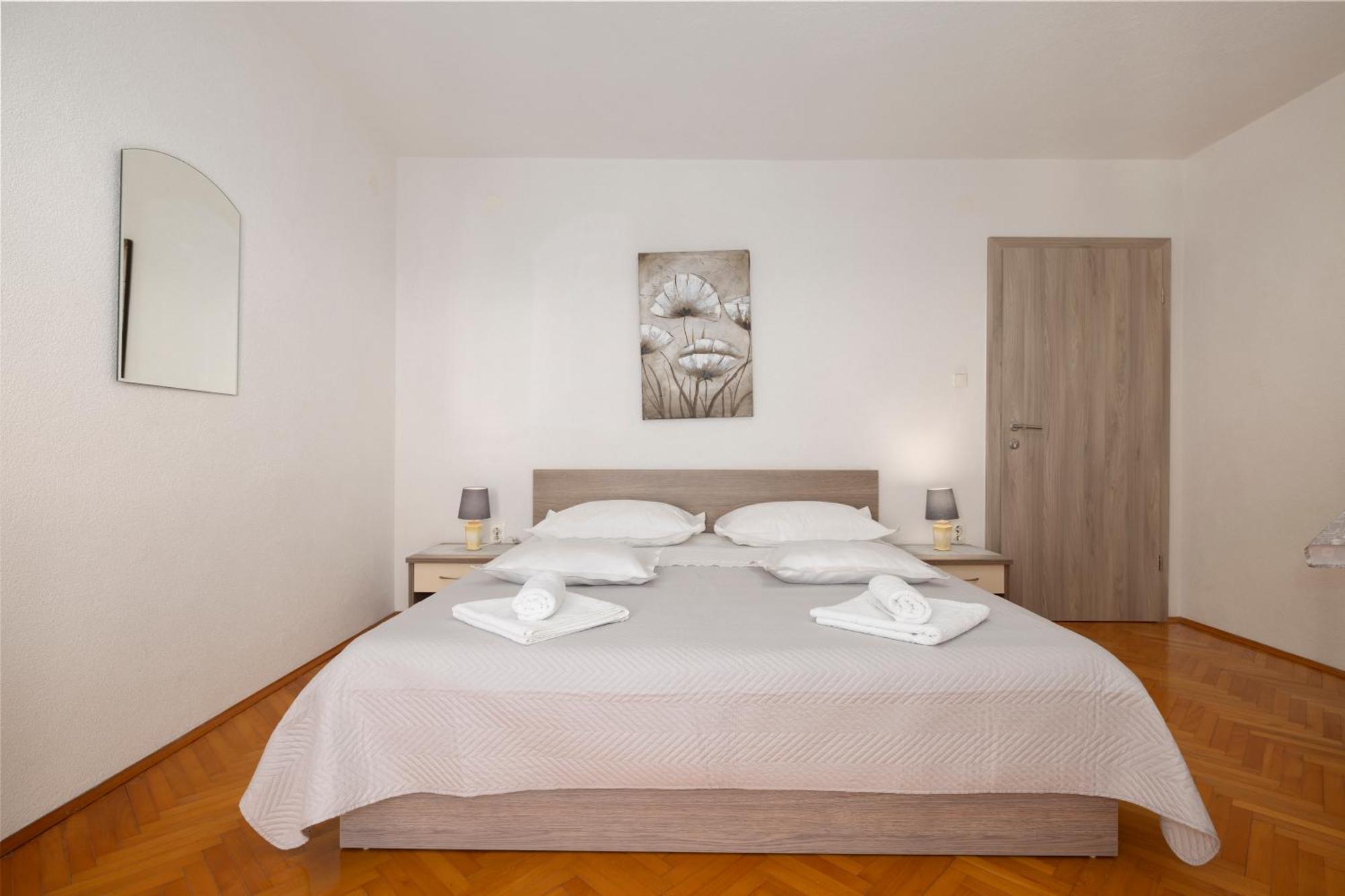 Apartmani Marta Tučepi エクステリア 写真