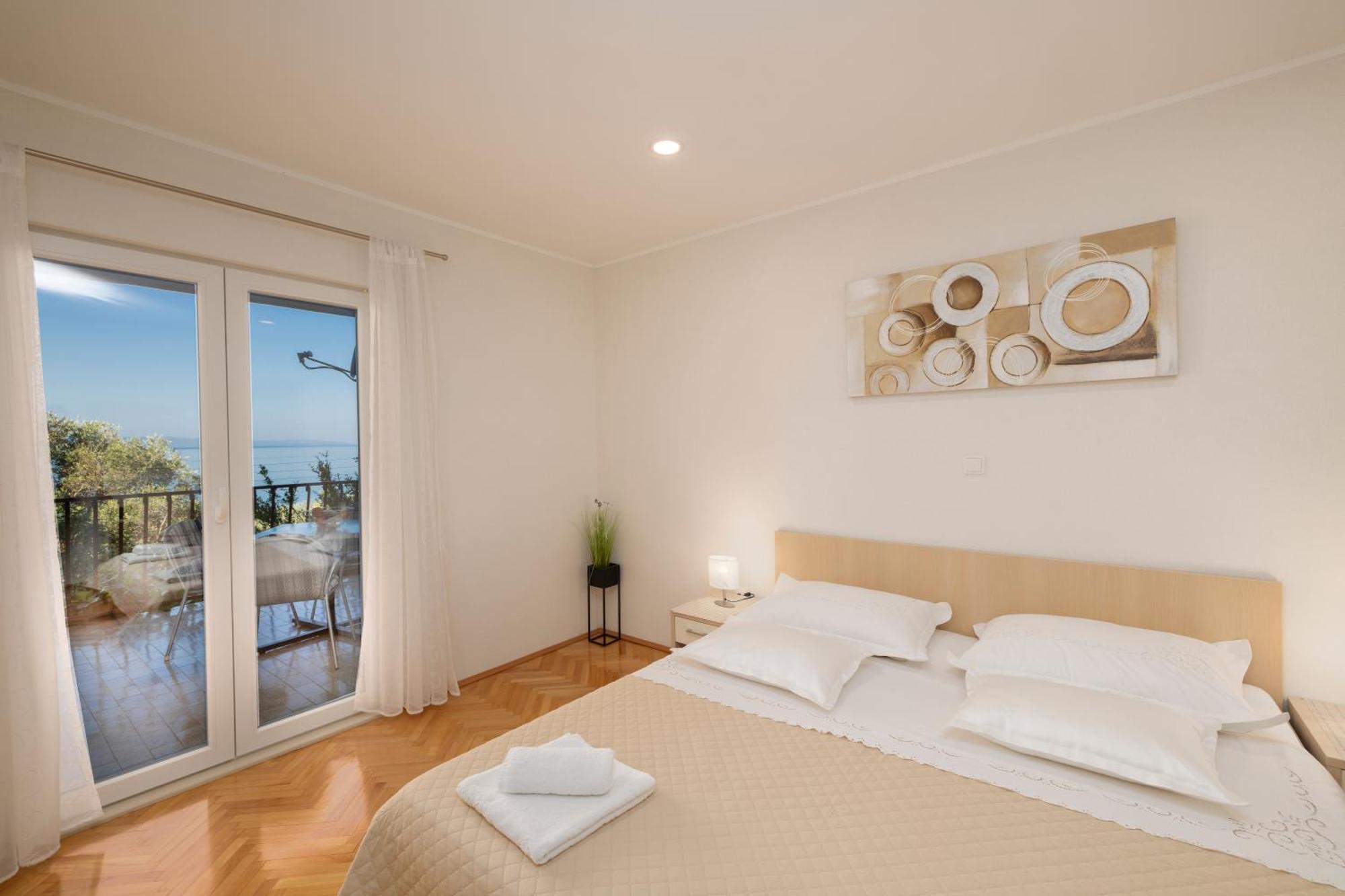 Apartmani Marta Tučepi エクステリア 写真
